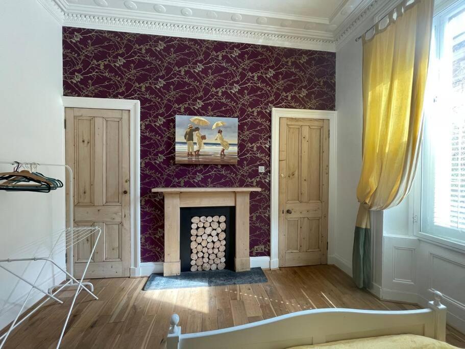 Appartamento Stunning West End Flat! Glasgow Esterno foto